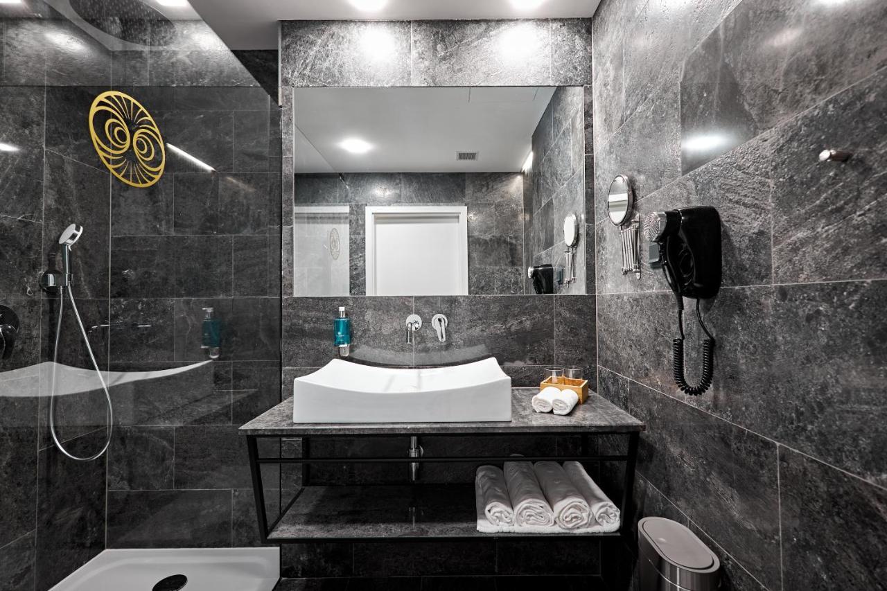 Miramare Magnetic Beach Hotel Кобулети Екстериор снимка